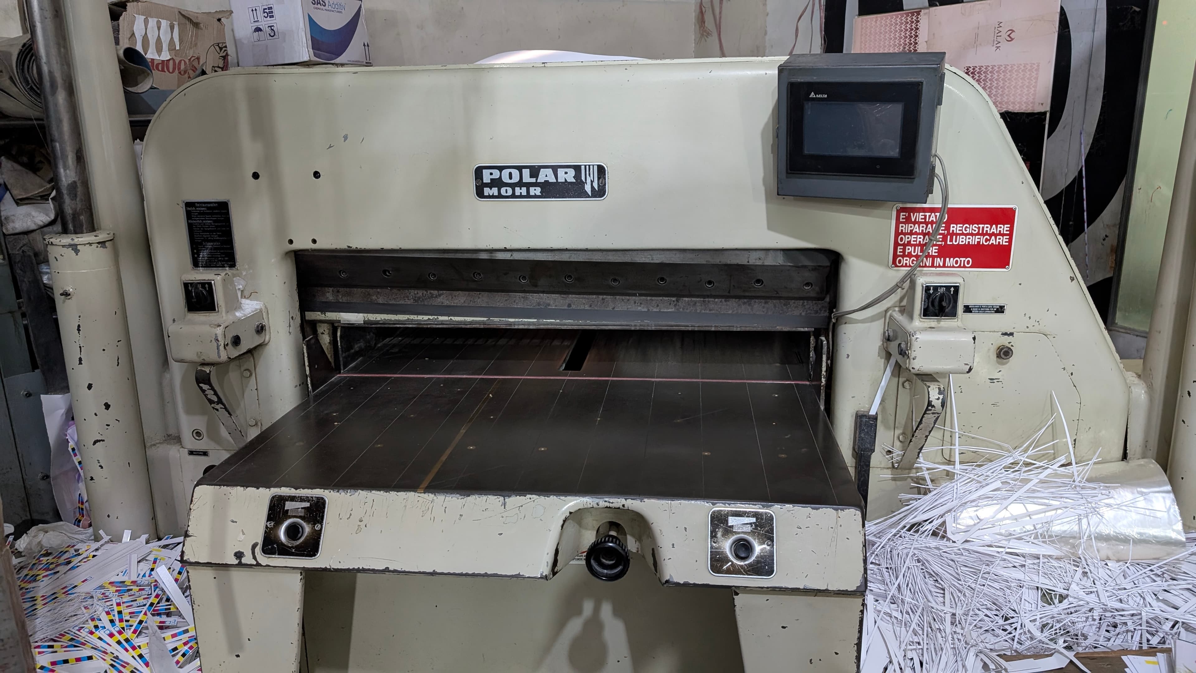 Automated Precision Cutting Systems and Bookbinding Floor